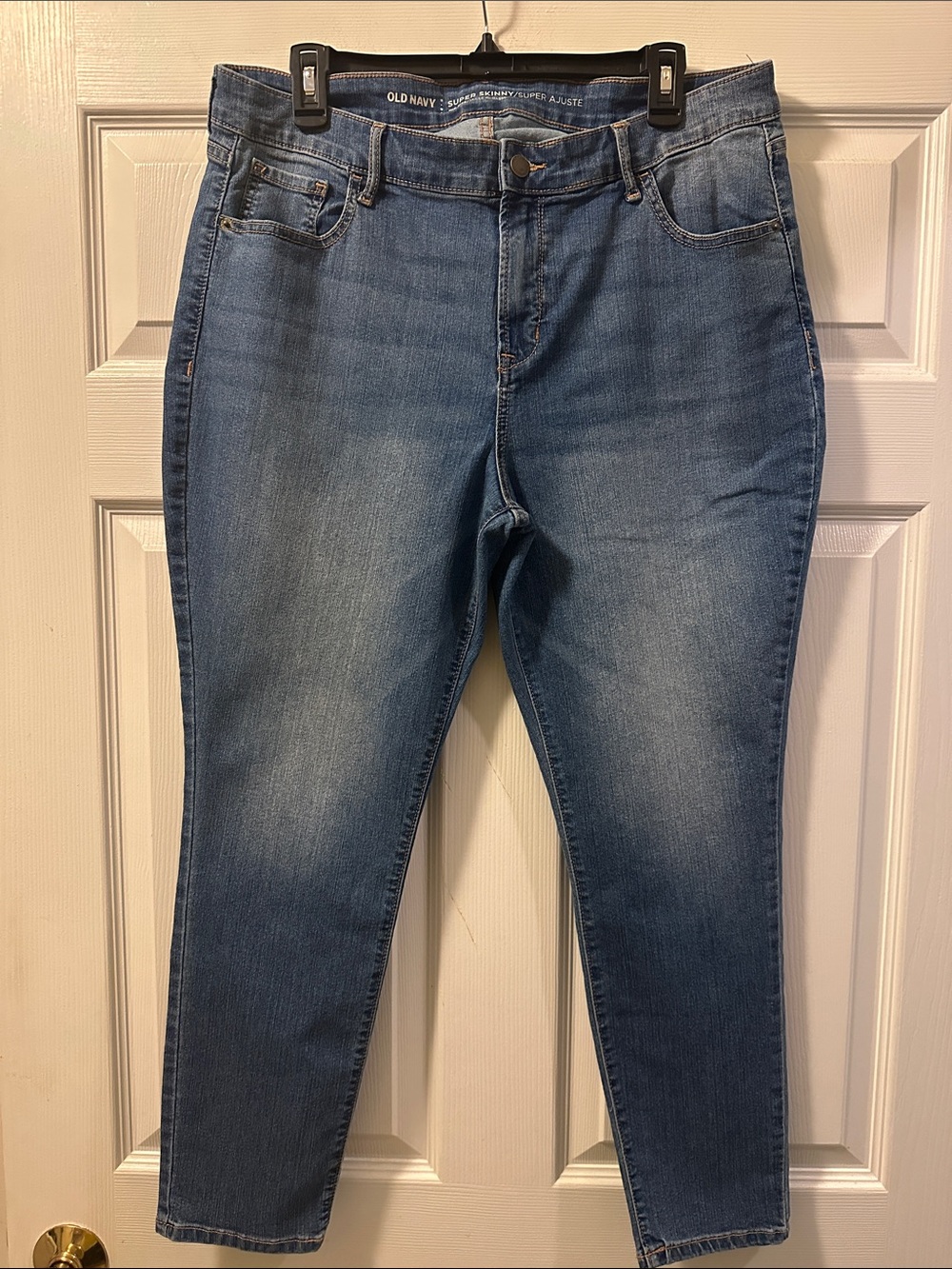 Women’s Old Navy Super Skinny Mid-Rise Denim Jeans - Size 16
